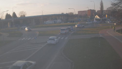 Křižovatka ulic Velká Dlážka a Polní