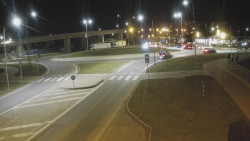 Křižovatka ulic Velká Dlážka a Polní