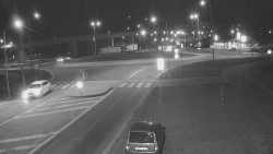 Křižovatka ulic Velká Dlážka a Polní