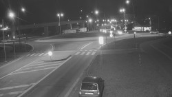 Křižovatka ulic Velká Dlážka a Polní