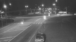 Křižovatka ulic Velká Dlážka a Polní