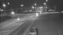 Křižovatka ulic Velká Dlážka a Polní