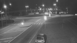 Křižovatka ulic Velká Dlážka a Polní