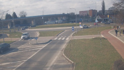 Křižovatka ulic Velká Dlážka a Polní