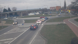 Křižovatka ulic Velká Dlážka a Polní