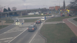 Křižovatka ulic Velká Dlážka a Polní