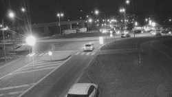 Křižovatka ulic Velká Dlážka a Polní