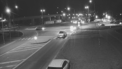 Křižovatka ulic Velká Dlážka a Polní