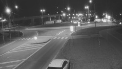 Křižovatka ulic Velká Dlážka a Polní