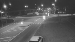 Křižovatka ulic Velká Dlážka a Polní