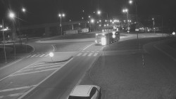 Křižovatka ulic Velká Dlážka a Polní