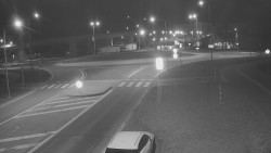 Křižovatka ulic Velká Dlážka a Polní