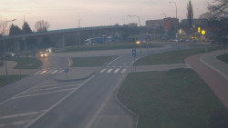 Křižovatka ulic Velká Dlážka a Polní