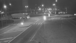 Křižovatka ulic Velká Dlážka a Polní