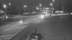 Křižovatka ulic Velká Dlážka a Polní