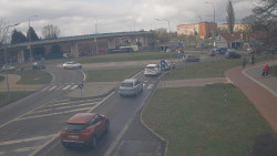 Křižovatka ulic Velká Dlážka a Polní