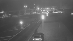 Křižovatka ulic Velká Dlážka a Polní