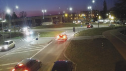 Křižovatka ulic Velká Dlážka a Polní