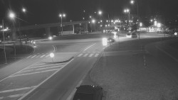 Křižovatka ulic Velká Dlážka a Polní