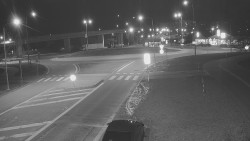 Křižovatka ulic Velká Dlážka a Polní