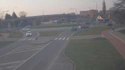 Křižovatka ulic Velká Dlážka a Polní