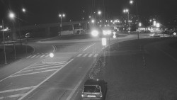 Křižovatka ulic Velká Dlážka a Polní