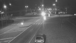 Křižovatka ulic Velká Dlážka a Polní