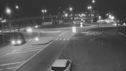 Křižovatka ulic Velká Dlážka a Polní