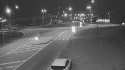 Křižovatka ulic Velká Dlážka a Polní