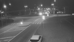 Křižovatka ulic Velká Dlážka a Polní