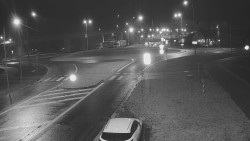 Křižovatka ulic Velká Dlážka a Polní