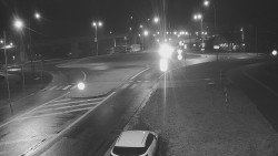 Křižovatka ulic Velká Dlážka a Polní