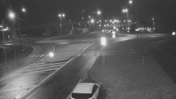 Křižovatka ulic Velká Dlážka a Polní