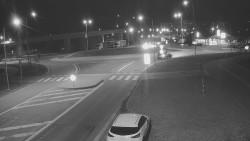 Křižovatka ulic Velká Dlážka a Polní