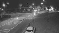 Křižovatka ulic Velká Dlážka a Polní