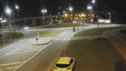 Křižovatka ulic Velká Dlážka a Polní