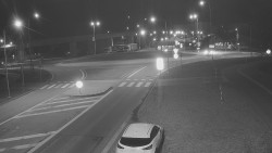 Křižovatka ulic Velká Dlážka a Polní