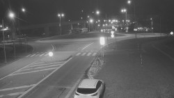 Křižovatka ulic Velká Dlážka a Polní