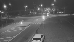 Křižovatka ulic Velká Dlážka a Polní