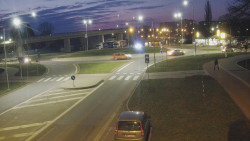 Křižovatka ulic Velká Dlážka a Polní