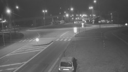 Křižovatka ulic Velká Dlážka a Polní