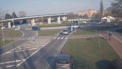 Křižovatka ulic Velká Dlážka a Polní