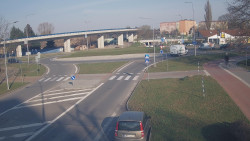 Křižovatka ulic Velká Dlážka a Polní