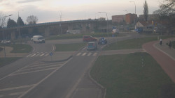 Křižovatka ulic Velká Dlážka a Polní