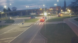 Křižovatka ulic Velká Dlážka a Polní