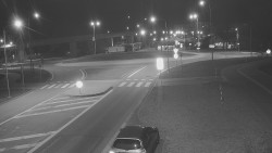 Křižovatka ulic Velká Dlážka a Polní