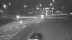 Křižovatka ulic Velká Dlážka a Polní