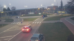 Křižovatka ulic Velká Dlážka a Polní