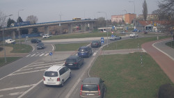 Křižovatka ulic Velká Dlážka a Polní