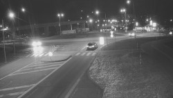 Křižovatka ulic Velká Dlážka a Polní